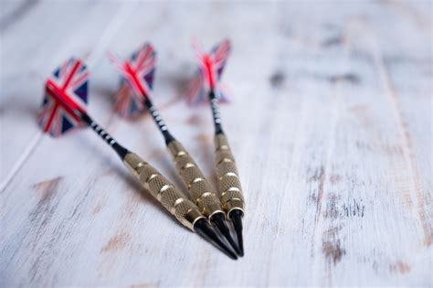 The Best Darts For Beginners: A Buying Guide | Games Room Ideas