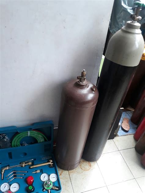 For sale oxygen acetylene tank standard size and welding cutting set ...