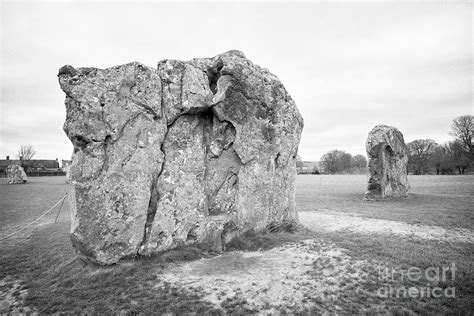 Large Devils Chair Sarsen Portal Stone Part Of The Outer Ring Stone Circle Avebury Stone Circles ...