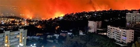 Suspendido el partido Colo Colo Independiente del Valle por incendios ...