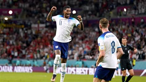 Wales out of World Cup after Marcus Rashford's goals help England win 3-0 in crunch game | ITV News