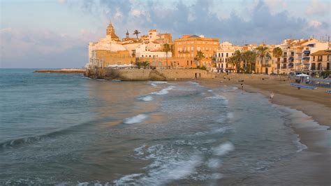 Sitges, Spain – Beach Review | Condé Nast Traveler