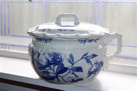 Antique Victorian Chamber Pot 1800s Blue & White Ridgways Chartley