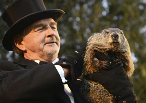 Groundhog Day 2016: Punxsutawney Phil predicts an an early spring