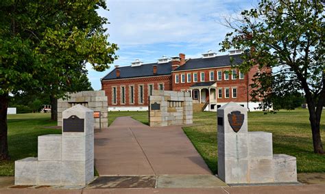 Fort Smith National Historic Site - Fort Smith Riverfront RV Resort