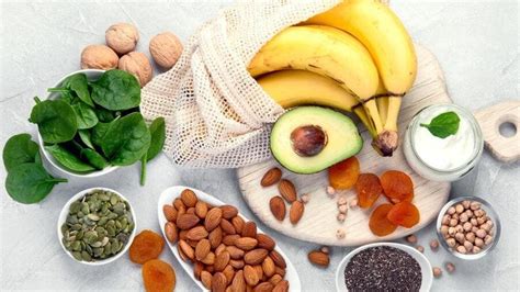 8 Magnesium-Rich Foods, According To Experts – Forbes Health