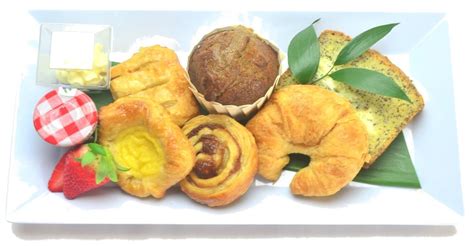 Assorted Breakfast Bread and Pastries for 2 – Qube Aviations Catering