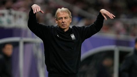 Ping pong fight costs Jurgen Klinsmann his job | World News | Sky News