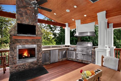 A Look At Some Outdoor Kitchens From Houzz.com | Homes of the Rich ...