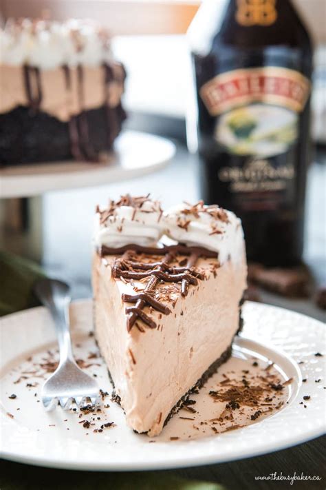 Baileys Irish Cream Cheesecake (No Bake Recipe) - The Busy Baker