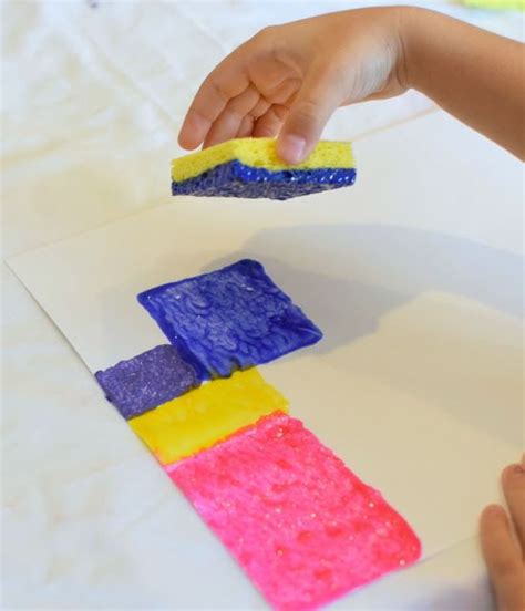 Fit-It-Together Sponge Painting | Sponge painting, Painting activities, Nature kids