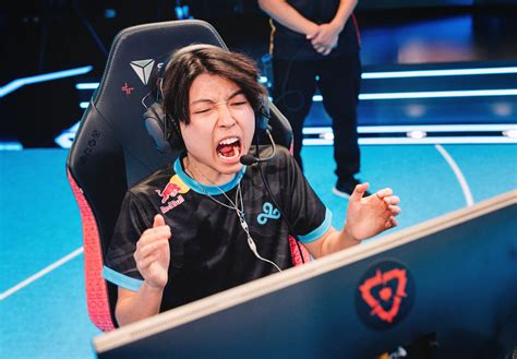 Cloud9’s Vanity wants breakout duelist star OXY to play VALORANT like Faker plays LoL