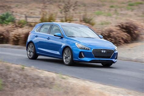 2018 Hyundai Elantra GT Sport First Drive Review %%sep%% %%sitename%%