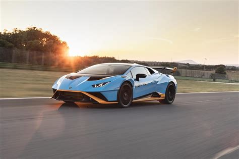 2023 Lamborghini Huracán: Review, Price & Specs - LamboCARS