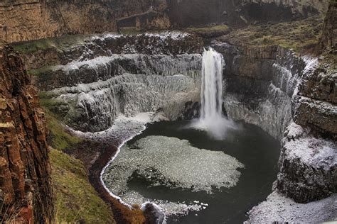 Palouse Falls In Winter Photograph by Mark Kiver