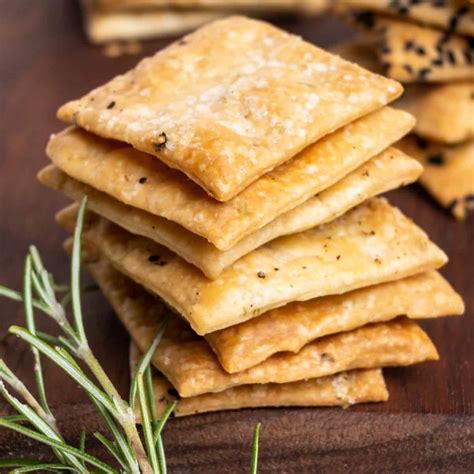 Easy Vegan Crackers - Vegan on Board