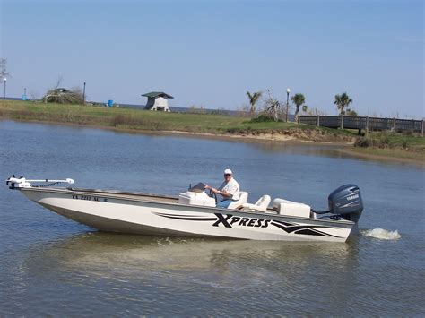 24ft Xpress Aluminum Bay/Bass Boat - The Hull Truth - Boating and ...