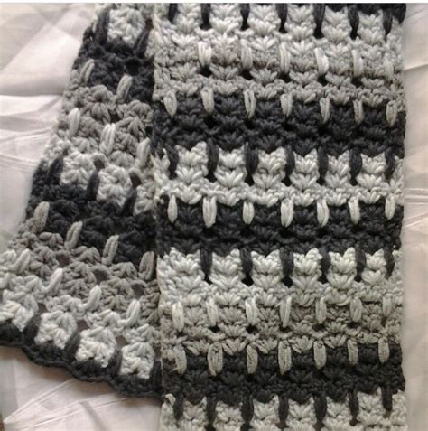 Monochromatic Cat stitch scarf. : r/crochet