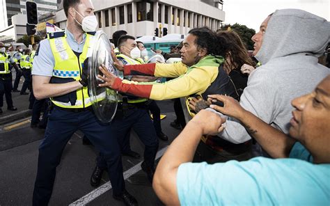 New Zealand COVID-19 protests turn violent | WORLD