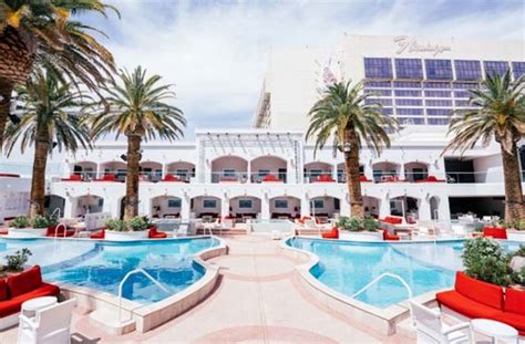 The Cromwell Pool | Cabanas & Daybeds | Hours & Photos | Las Vegas