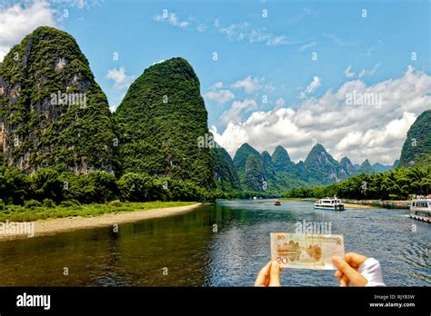 Guilin li river cruise, China Stock Photo - Alamy