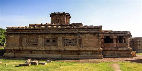 The Distinctive Chalukyan Architecture Featured in the Ladkhan Temple of Aihole – The Talkative Man