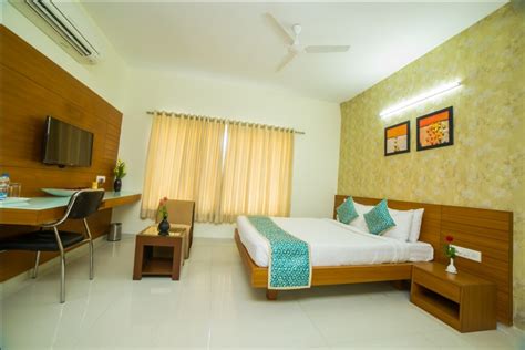 Rooms in Gachibowli DLF 𝗕𝗢𝗢𝗞 Hyderabad Apartment 𝘄𝗶𝘁𝗵 𝗙𝗥𝗘𝗘 𝗖𝗮𝗻𝗰𝗲𝗹𝗹𝗮𝘁𝗶𝗼𝗻