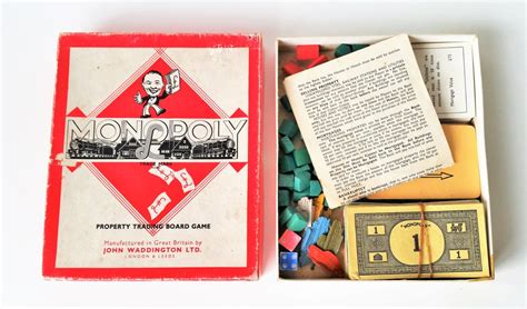 Vintage monopoly game - hetychrome