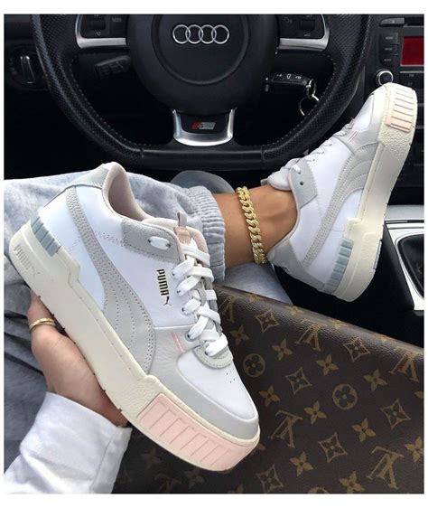 MORE THAN FASHION on Instagram: “I'll grab a pair of sneaks to go pls ️ ...