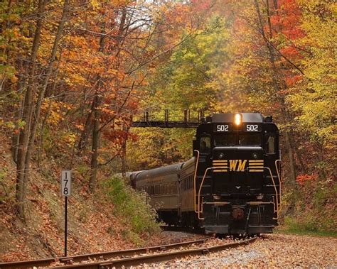 Check Out The Best Fall Foliage Train Ride In Maryland