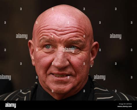 Dave courtney attends funeral bruce reynolds hi-res stock photography and images - Alamy