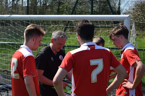 WOULD YOU LIKE TO PLAY FOR CRAWLEY TOWN FC?