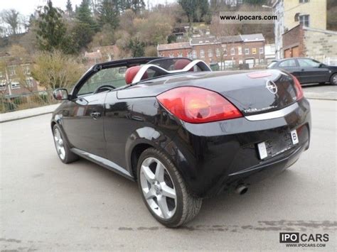 2007 Opel Tigra 1.3 CDTI Convertible - Car Photo and Specs