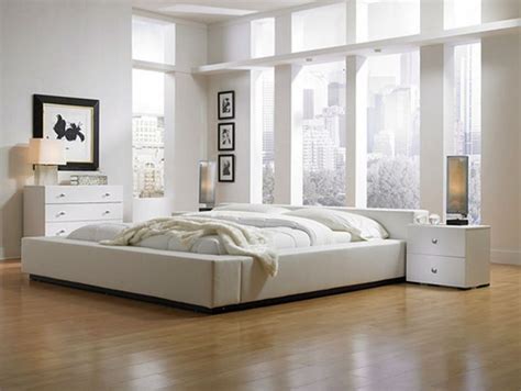 minimalist in white relaxing bedroom ideas