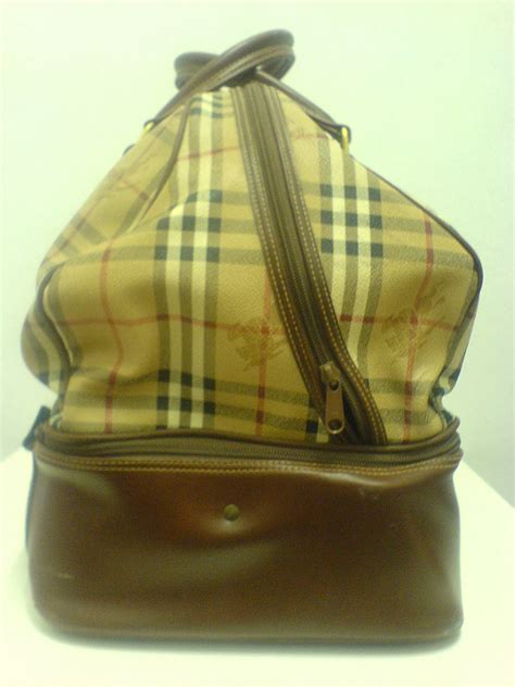 THE BAGBLOGSHOP.: CLASSIC BURBERRY CHECKED LUGGAGE BAG (SOLD)