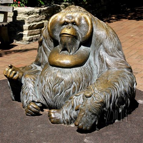 Old gorilla sculpture -garden bronze statue|vivid sculpture