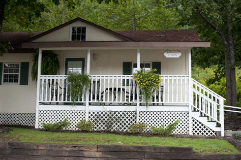 The 1927 Lake Lure Inn and Spa - Lake Lure, NC Wedding Venue