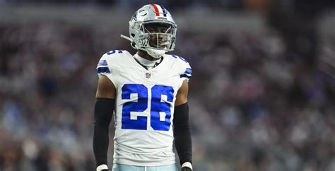 Cowboys DB DaRon Bland Ties NFL Record With 4th Pick-Six