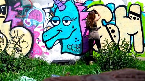 Unicorn graffiti (Killing boats) - YouTube