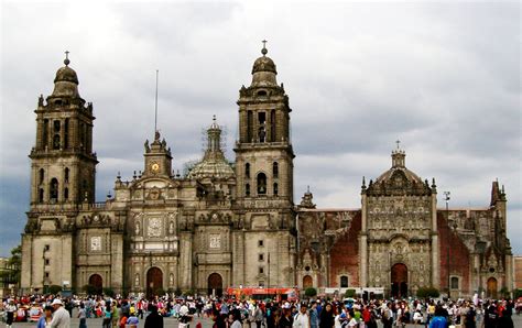 EL MÁGICO CENTRO HISTÓRICO: CATEDRAL METROPOLITANA DE MÉXICO