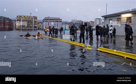 Bergen, Norway. 12th January, 2017. Norwegian weather: UNESCO World ...