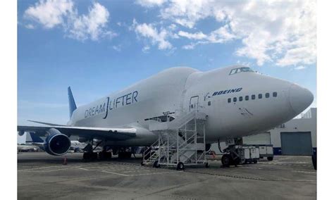 At its 787 Dreamliner factory, Boeing prepares for takeoff