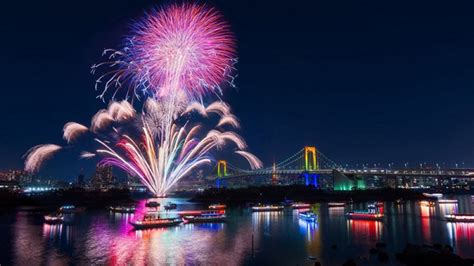 Fireworks sparkle above Han River in int’l festival | Vietnam Travel Blog