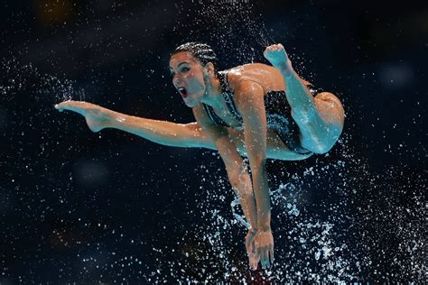 Download 2020 Tokyo Olympics Synchronized Swimming Wallpaper | Wallpapers.com