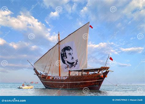 Dhow Wooden Boat Maker. Constructing Dhow Boat Editorial Stock Photo ...