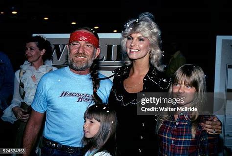 Willie Nelson Family Photos and Premium High Res Pictures - Getty Images