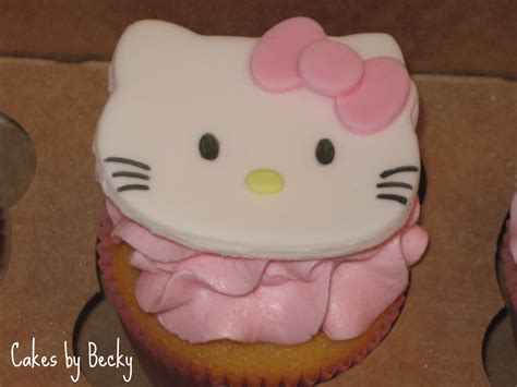 Cakes by Becky: Hello Kitty Cupcakes