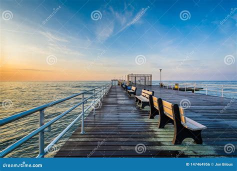 The Fishing Pier at Sunrise in Ventnor City, New Jersey Stock Photo - Image of city, urban ...