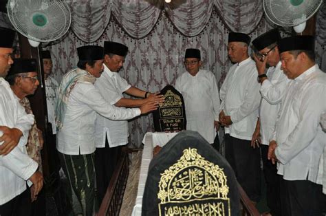 Biografi Sunan Giri: Asal-Usul, Perjuangan, Keteladanan, Metode Dakwah