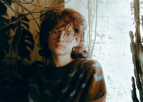 Cavetown unveils new single 'frog' - TrendRadars UK